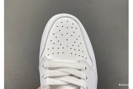 AIR JORDAN Low FB9933-102 1 0817